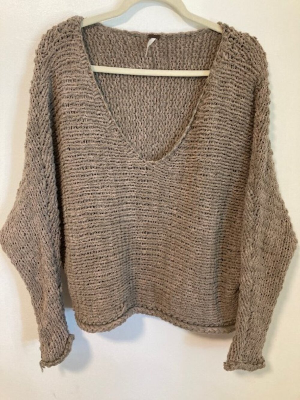 Free People Slouchy V Neck Sweater Size XS